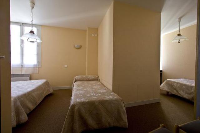 Hotel D'Italie ルルド 部屋 写真